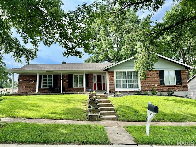 1902 Cathedral Hill Dr, Saint Louis, MO 63138 - photo 4