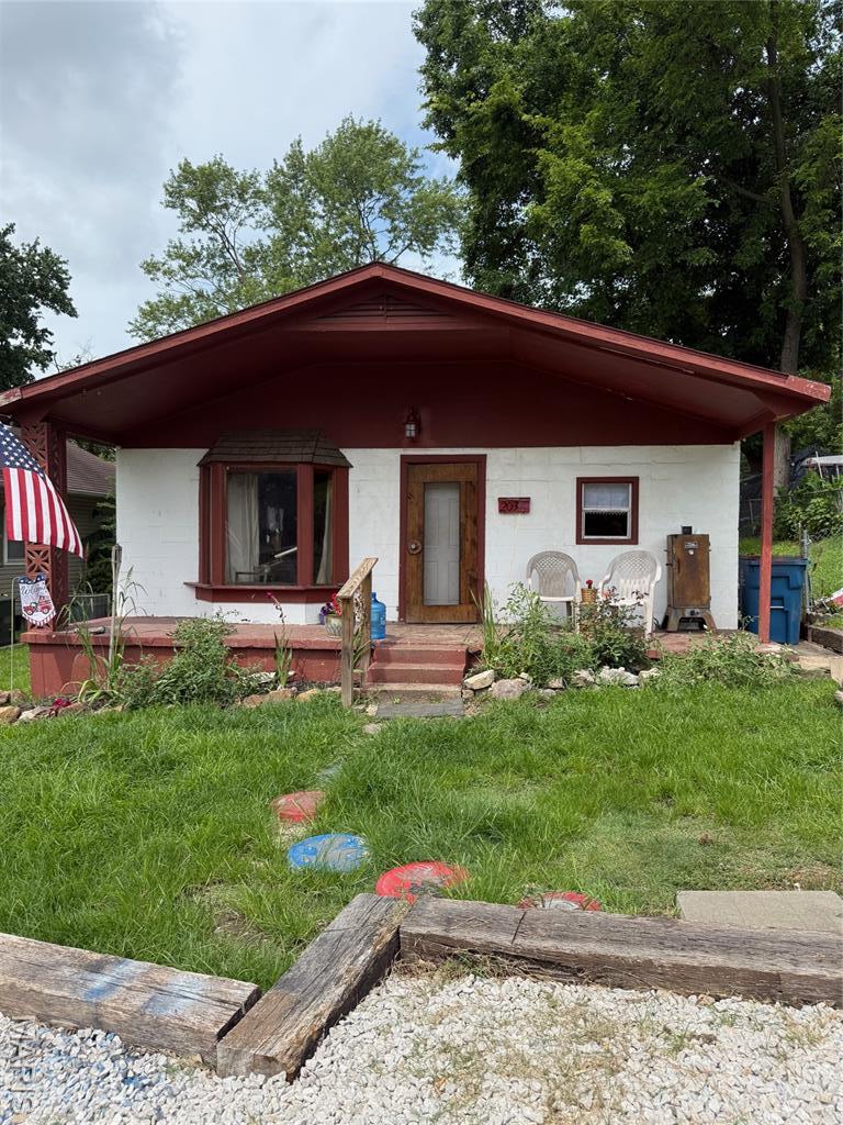 203 Washington Ave, Scott City, MO 63780 - photo 1