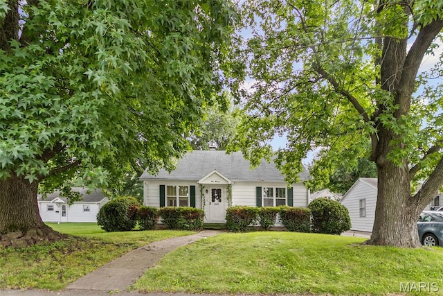 114 Andrew Ave, Jerseyville, IL 62052 - photo 2