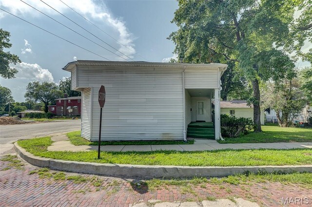 351 N 26th St E, St Louis, IL 62205 - photo 3
