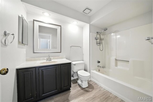 5318 N Kenrick Parke Dr, Shrewsbury, MO 63119 - photo 21