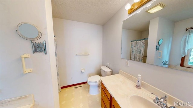 1302 W Cloverfield, Greenville, IL 62246 - photo 17