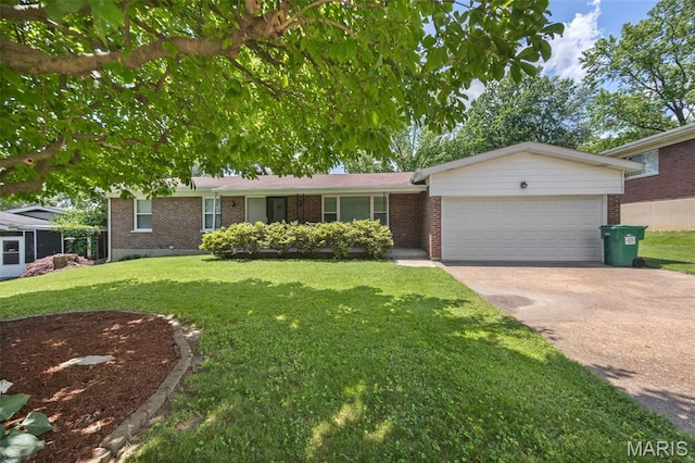 13915 Le Sabre Dr, Florissant, MO 63034 - photo 1