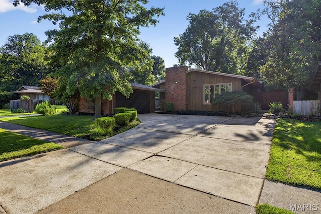 13083 Ferntrails Ln, Creve Coeur, MO 63141 - photo 1
