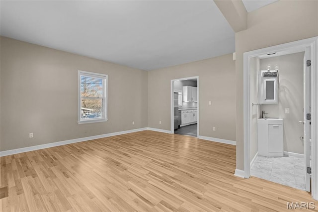 2438 Creve Coeur Mill Rd, Maryland Heights, MO 63043 - photo 7