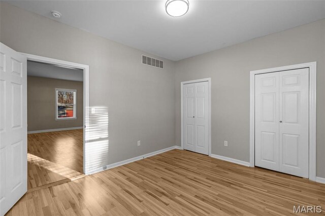 2438 Creve Coeur Mill Rd, Maryland Heights, MO 63043 - photo 11