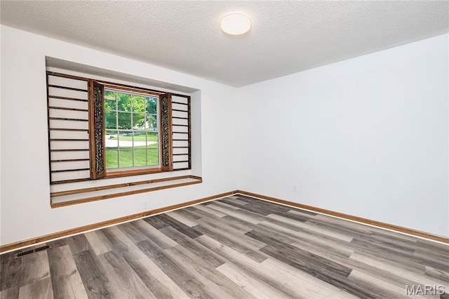 5528 Perigord Dr, Saint Louis, MO 63129 - photo 24