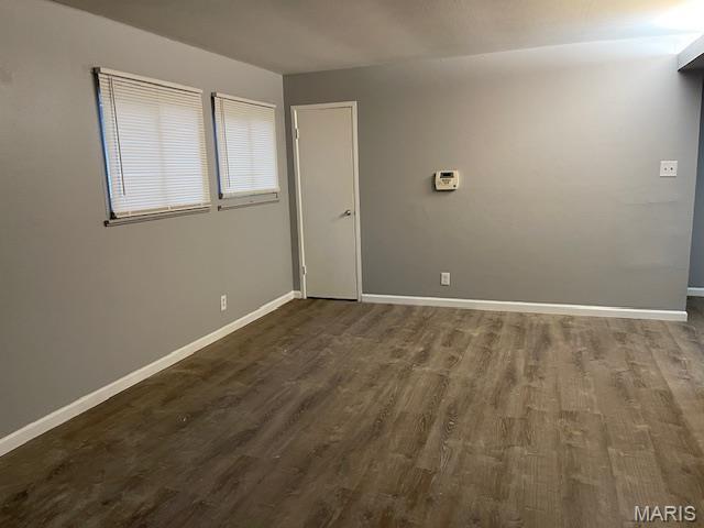 146 Roderick Dr, Saint Louis, MO 63137 - photo 5