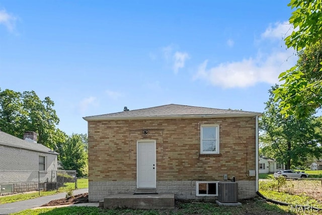 305 Henquin Dr, Ferguson, MO 63135 - photo 22