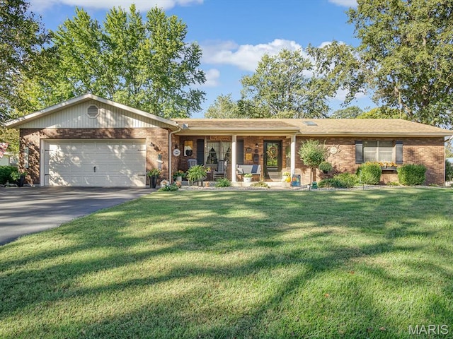 715 N Washington St, Sparta, IL 62286 - photo 1