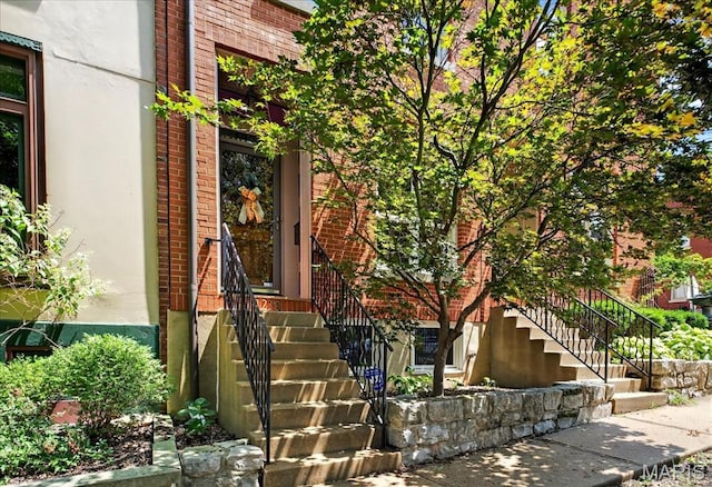1230 Missouri Ave, Saint Louis, MO 63104 - photo 1