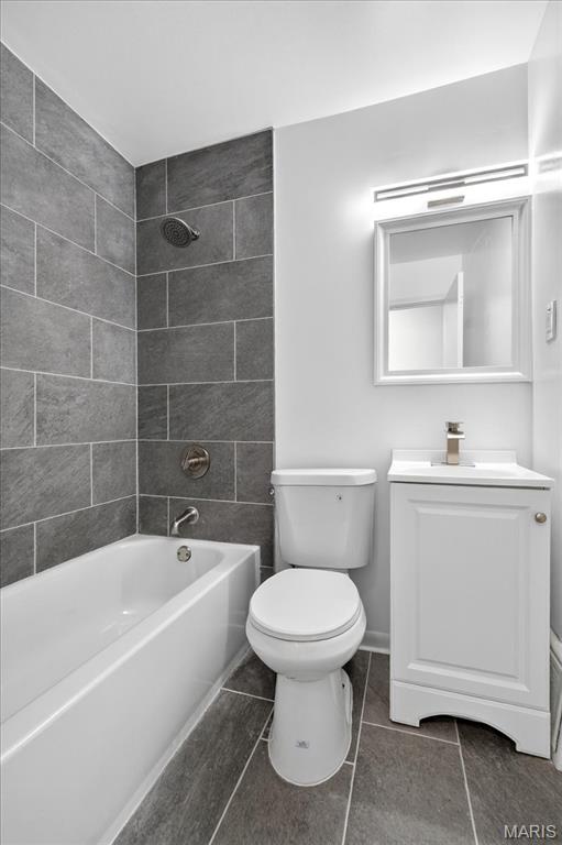 1050 Ozment Dr, Florissant, MO 63033 - photo 13