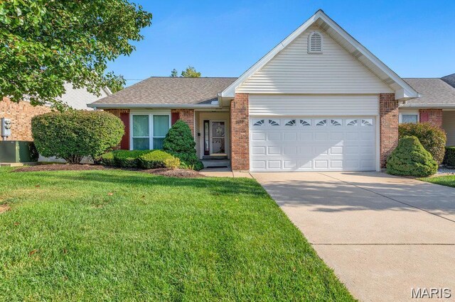 3184 Country Bluff Dr, Saint Charles, MO 63301 - photo 28