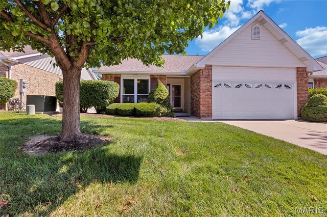 3184 Country Bluff Dr, Saint Charles, MO 63301 - photo 25