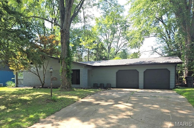 102 Gale Dr, Fairview Heights, IL 62208 - photo 1