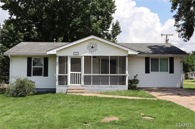 404 Moore St, Dexter, MO 63841 - photo 1