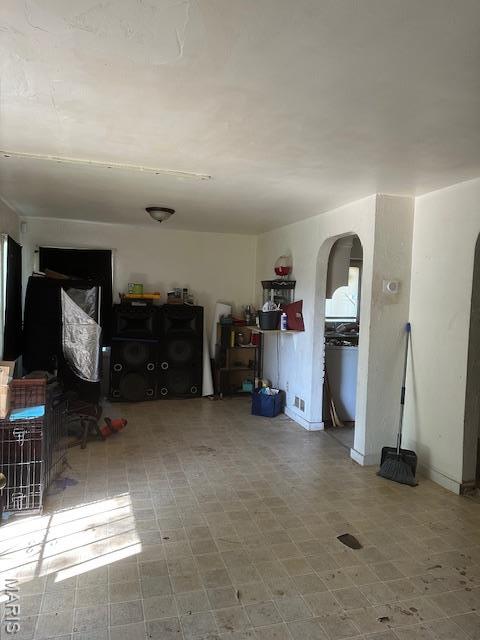 801 N 71st St E, St Louis, IL 62203 - photo 4