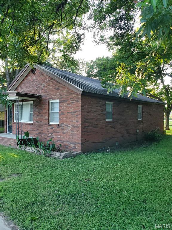 407 Wilbur St, East Prairie, MO 63845 - photo 3
