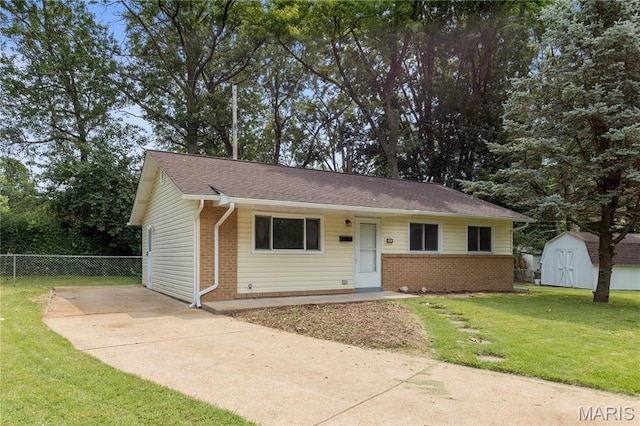 7040 Clover Ln, Hazelwood, MO 63042 - photo 2
