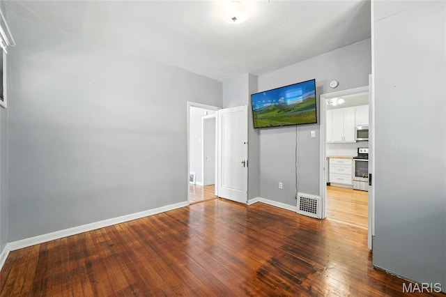 4010 Schiller Pl, Saint Louis, MO 63116 - photo 3