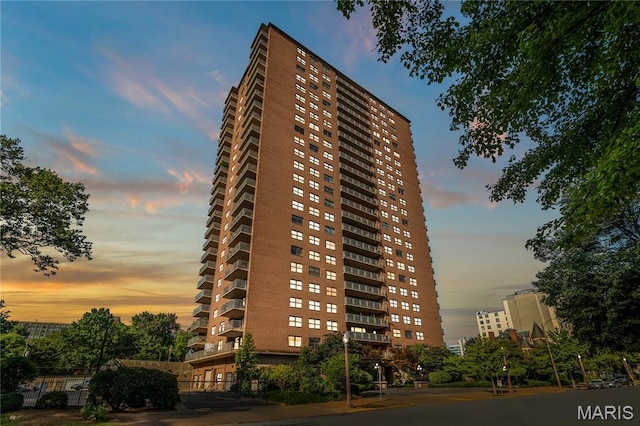 4466 W Pine Blvd Unit 10F, Saint Louis, MO 63108 - photo 36