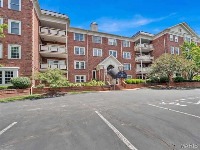 526 Sarah Ln Unit 41, Creve Coeur, MO 63141 - photo 1