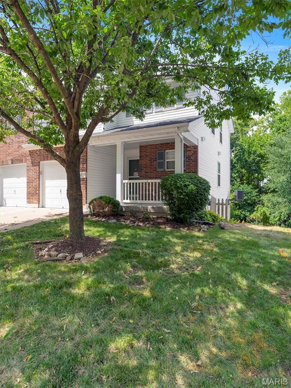 6829 Eagles Landing Ct, Pacific, MO 63069 - photo 2