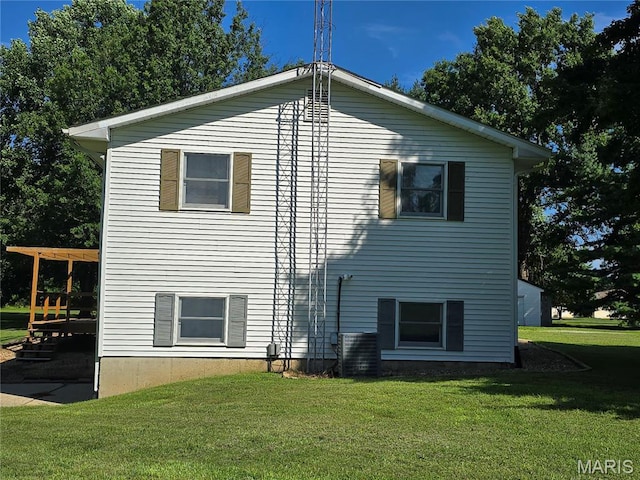 567 Lakecrest Trl, Hillsboro, IL 62049 - photo 3