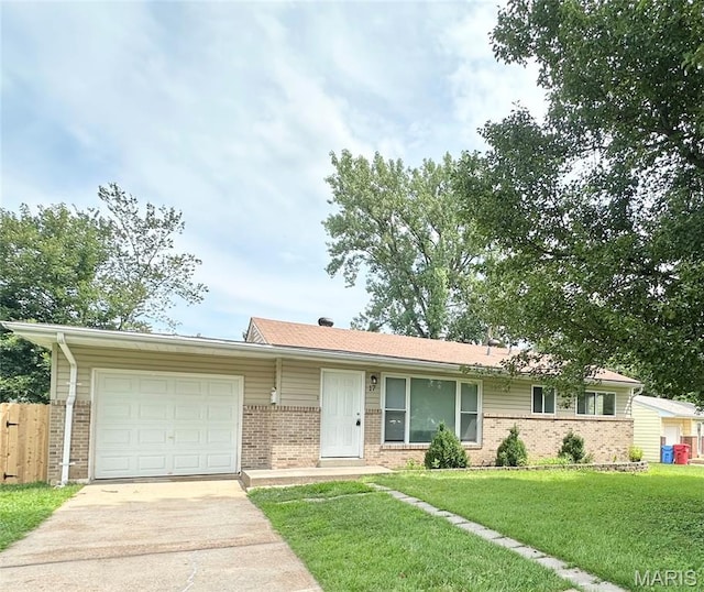 17 Montclair Ct, Florissant, MO 63033 - photo 1
