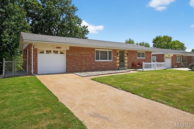 322 Charing Ln, Mehlville, MO 63125 - photo 3