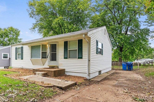 305 S Lafayette St, Florissant, MO 63031 - photo 2