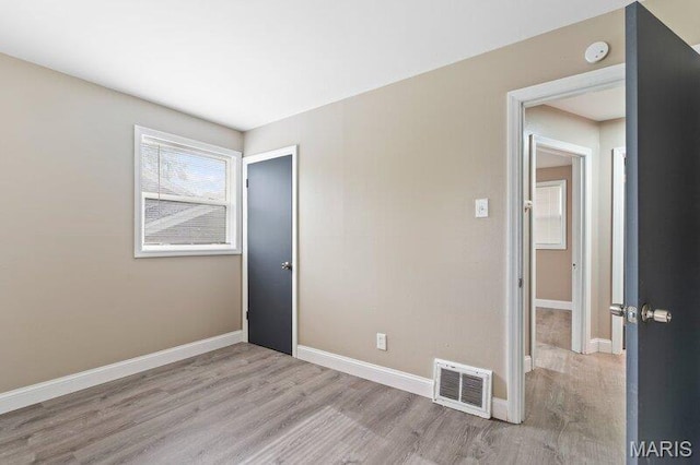 305 S Lafayette St, Florissant, MO 63031 - photo 8