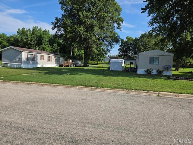 471 Methodist St, Carlyle, IL 62231 - photo 2