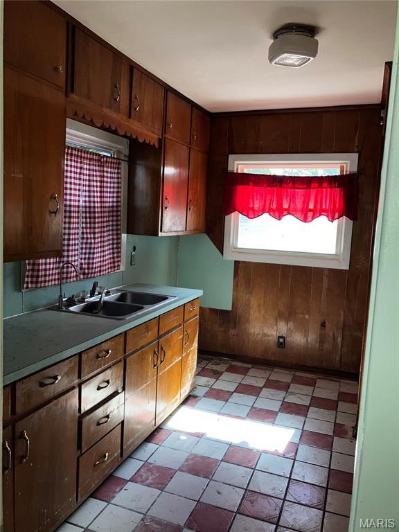 204 S Douglas, West Frankfort, IL 62896 - photo 16
