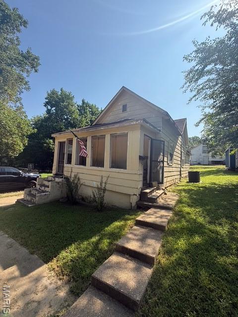 716 N 11th St, Poplar Bluff, MO 63901 - photo 1
