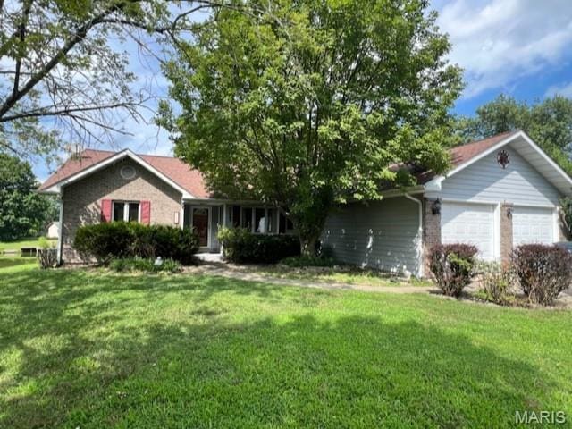 118 Pinewood Ct, Troy, IL 62294 - photo 1