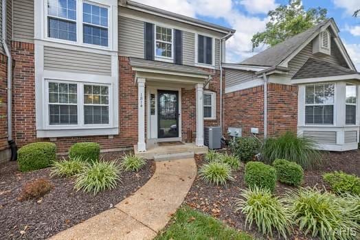 1814 Baxter Ridge Dr, Chesterfield, MO 63017 - photo 1