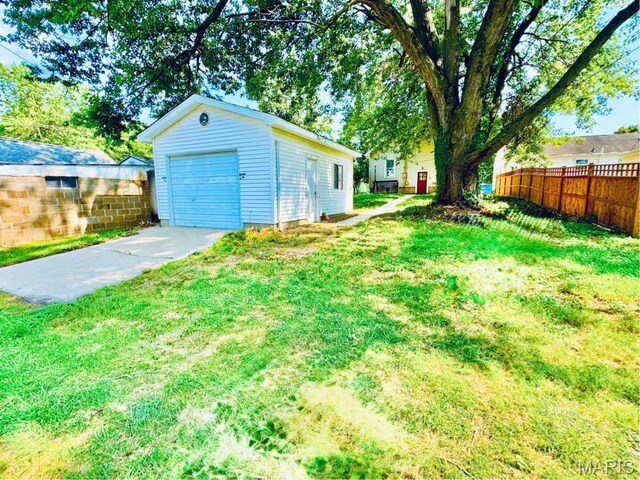 1513 8th St, Highland, IL 62249 - photo 12