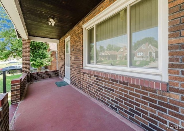 8554 Drury Ln, Saint Louis, MO 63147 - photo 4