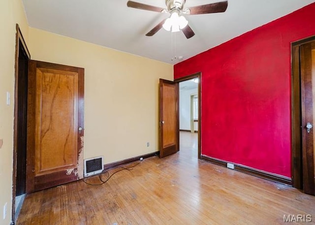 8554 Drury Ln, Saint Louis, MO 63147 - photo 16