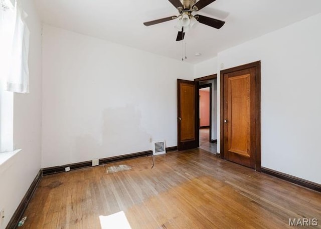 8554 Drury Ln, Saint Louis, MO 63147 - photo 19