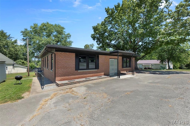 718 4th St E, Scott City, MO 63780 - photo 4