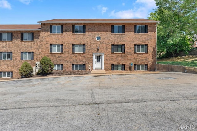 11 Village W Ct Unit 102, Washington, MO 63090 - photo 1