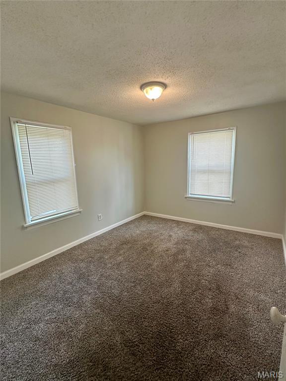 5501 Fairridge Ct, Jennings, MO 63136 - photo 9