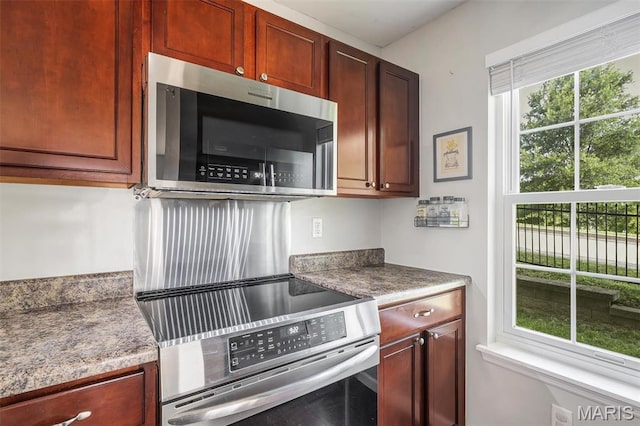 1011 Saravalle Dr, Saint Peters, MO 63376 - photo 8