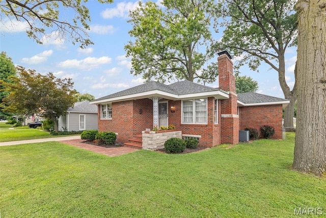 418 N Maple Ave, Roxana, IL 62084 - photo 2