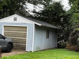 1525 N 4th St, Saint Charles, MO 63301 - photo 3