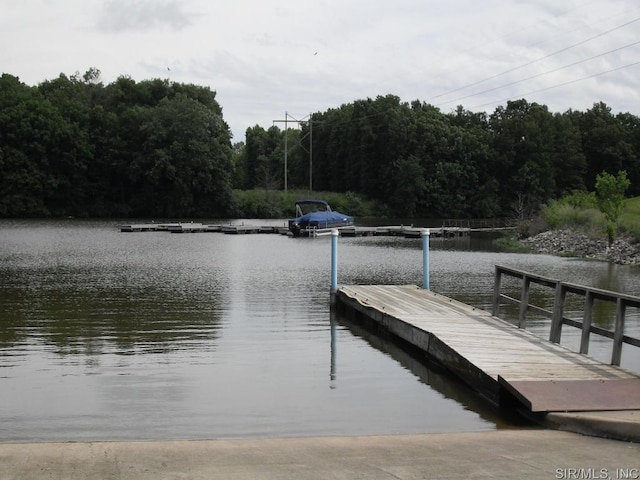 302 N State St, Sorento, IL 62086