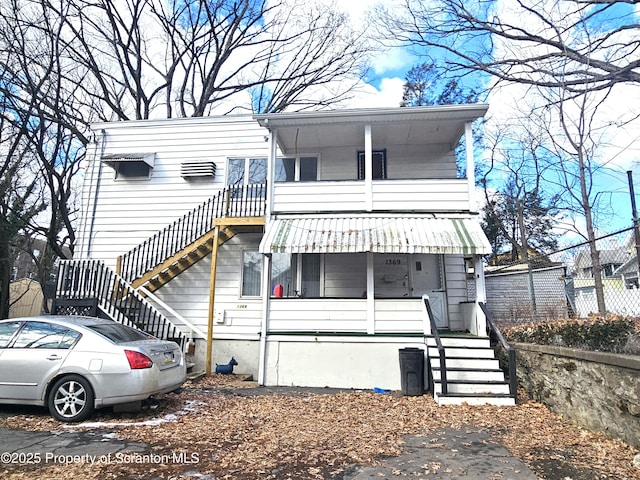 view of front of house