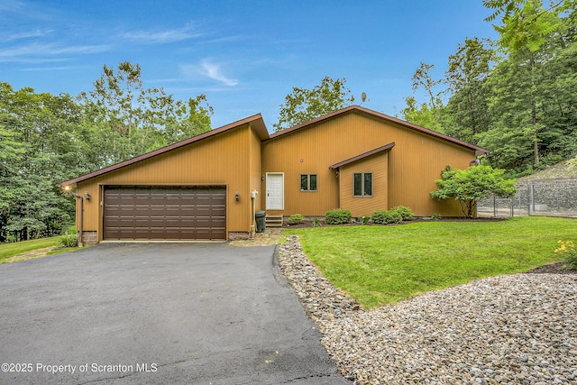 176 W Mountain Rd, Blakely, PA 18447 - photo 16